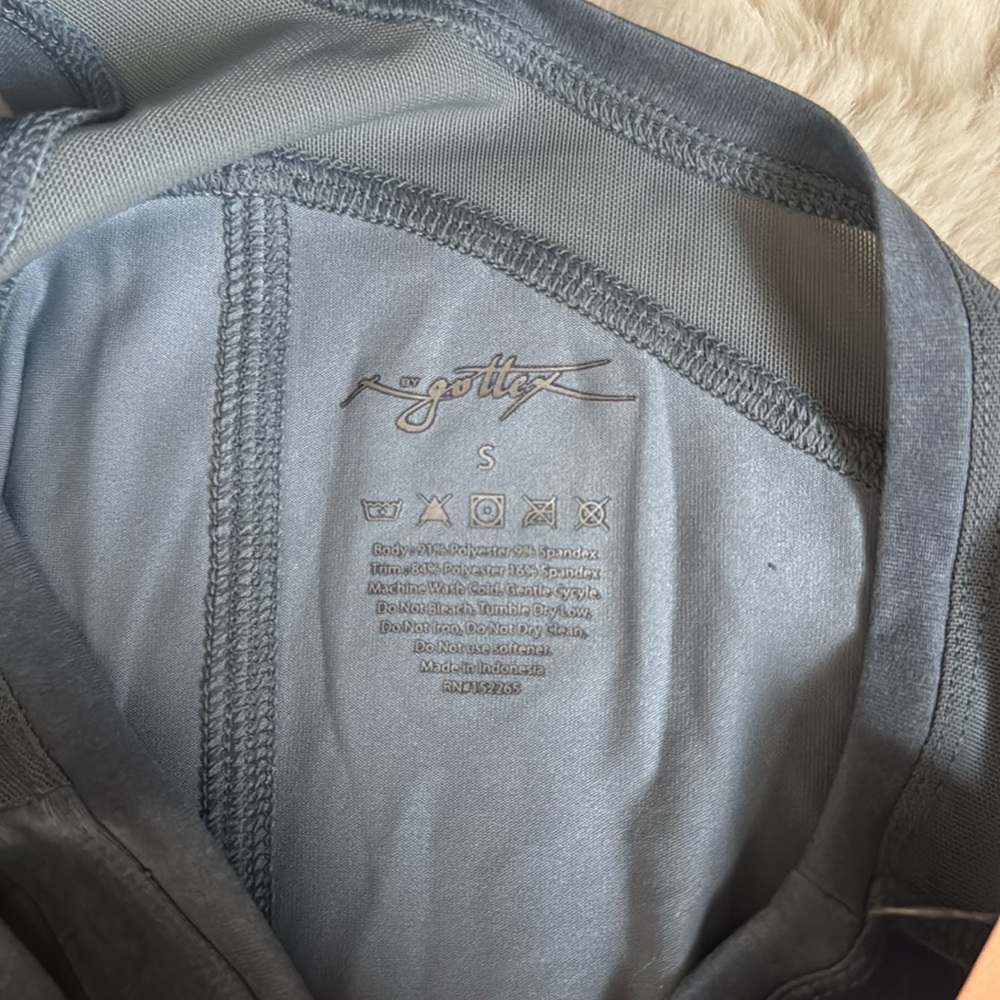 Athletic tank top - Picture 3 of 4